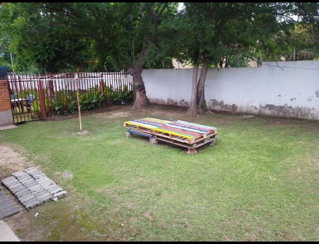 2 BEDROOM TOWNHOUSE FOR SALE IN LADYBRAND